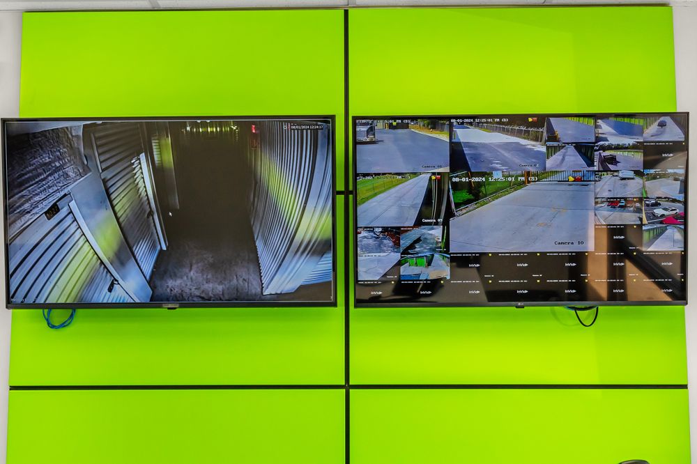 Extra Space Storage  5725 Old National Hwy in Atlanta, GA