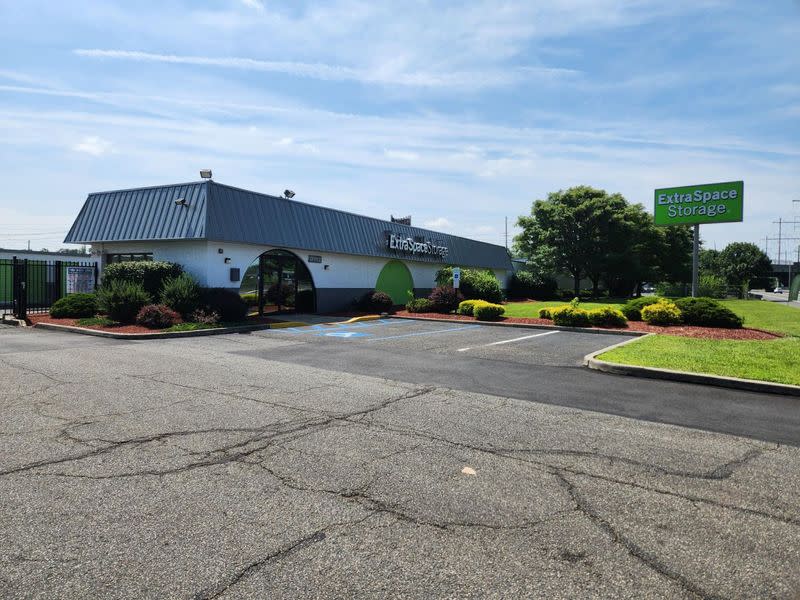 Storage Units in North Brunswick, NJ at 1555 Livingston Ave