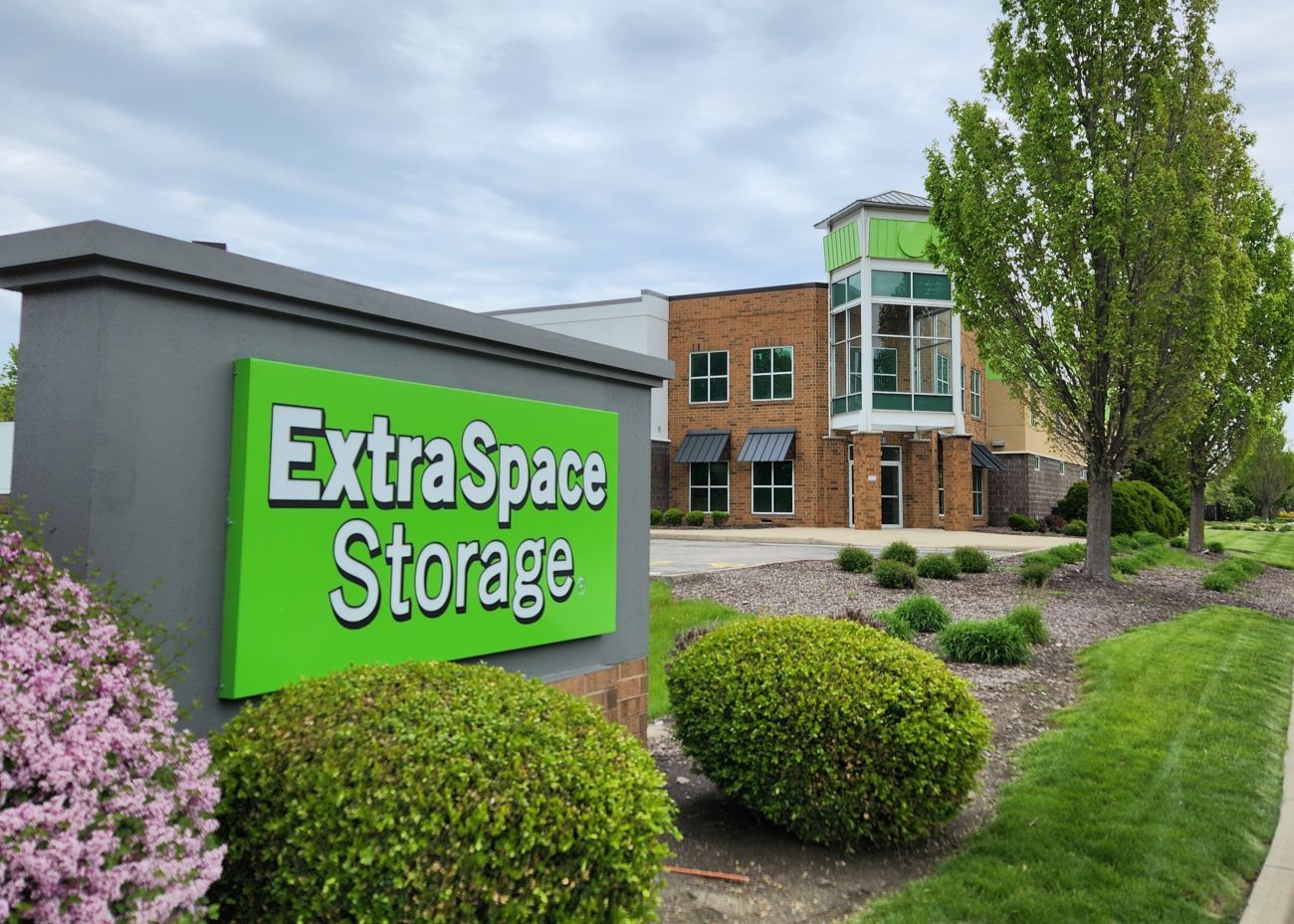 Extra Space Storage in Westlake, OH  1099 Bradley Rd