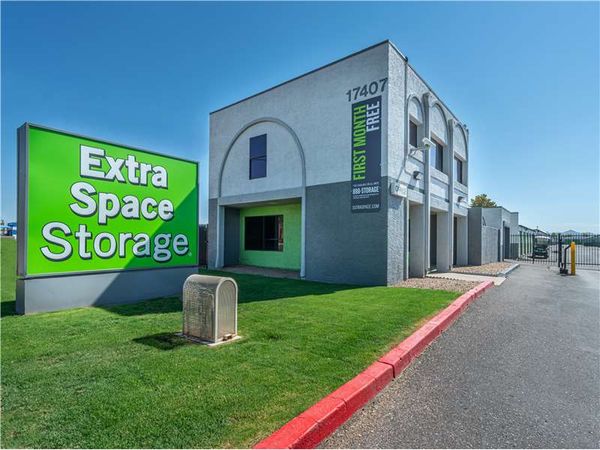Extra Space Storage facility at 17407 N Cave Creek Rd - Phoenix, AZ