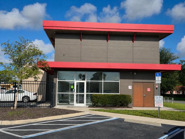 Extra Space Storage facility at 161 Oakwood Dr - Kissimmee, FL