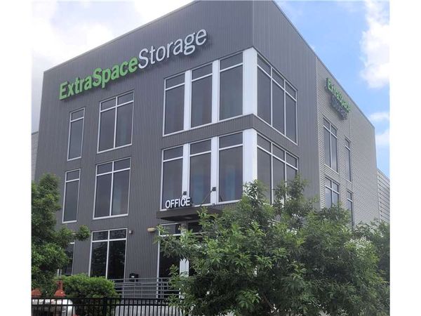 Extra Space Storage facility at 2321 Perdido St - New Orleans, LA