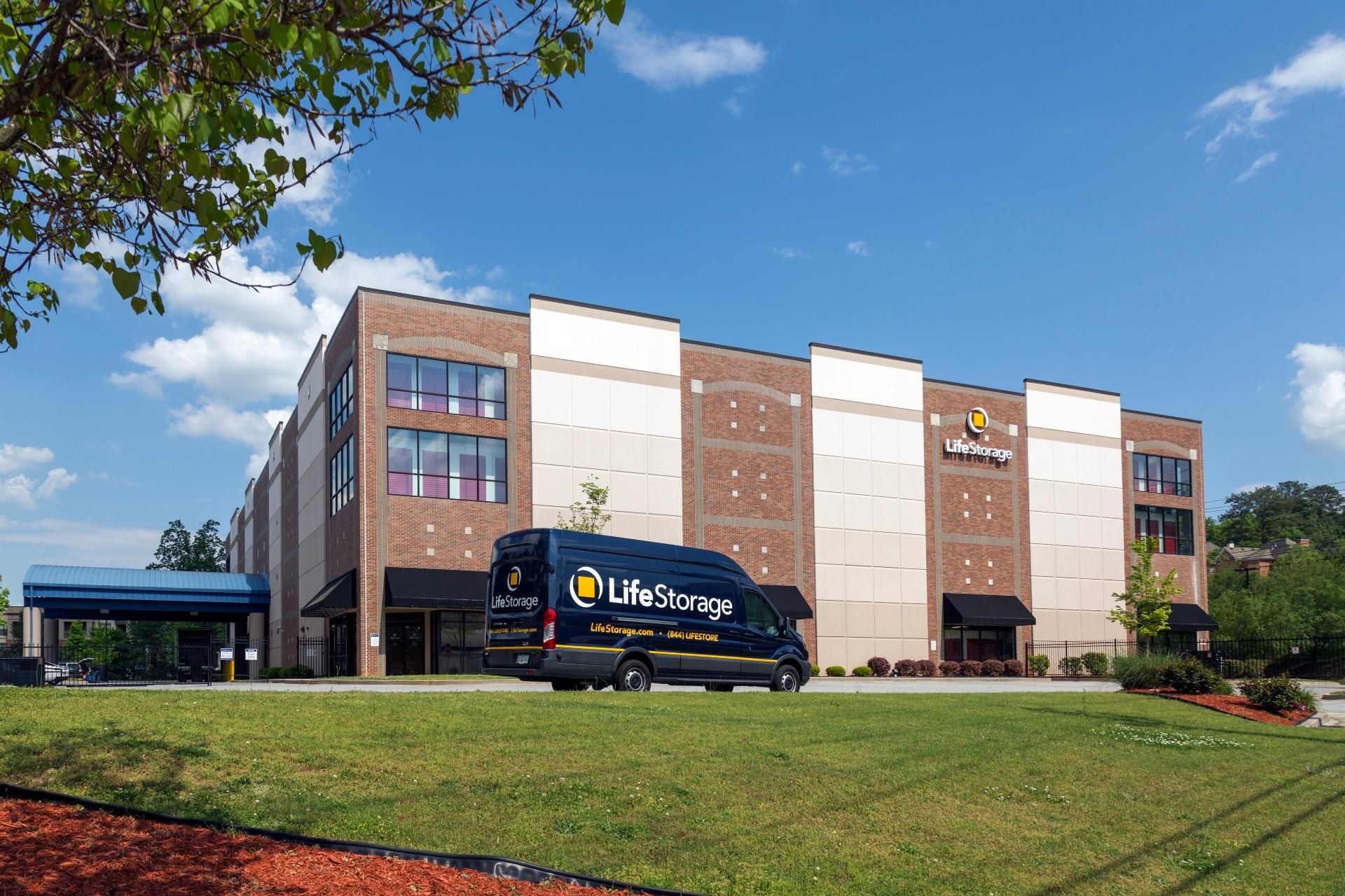 15×10 Self Storage Unit in Atlanta, GA 1890 Briarwood Rd NE Atlanta, Georgia