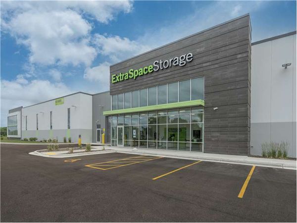 Extra Space Storage facility at 9001 Wilmot Rd - Pleasant Prairie, WI