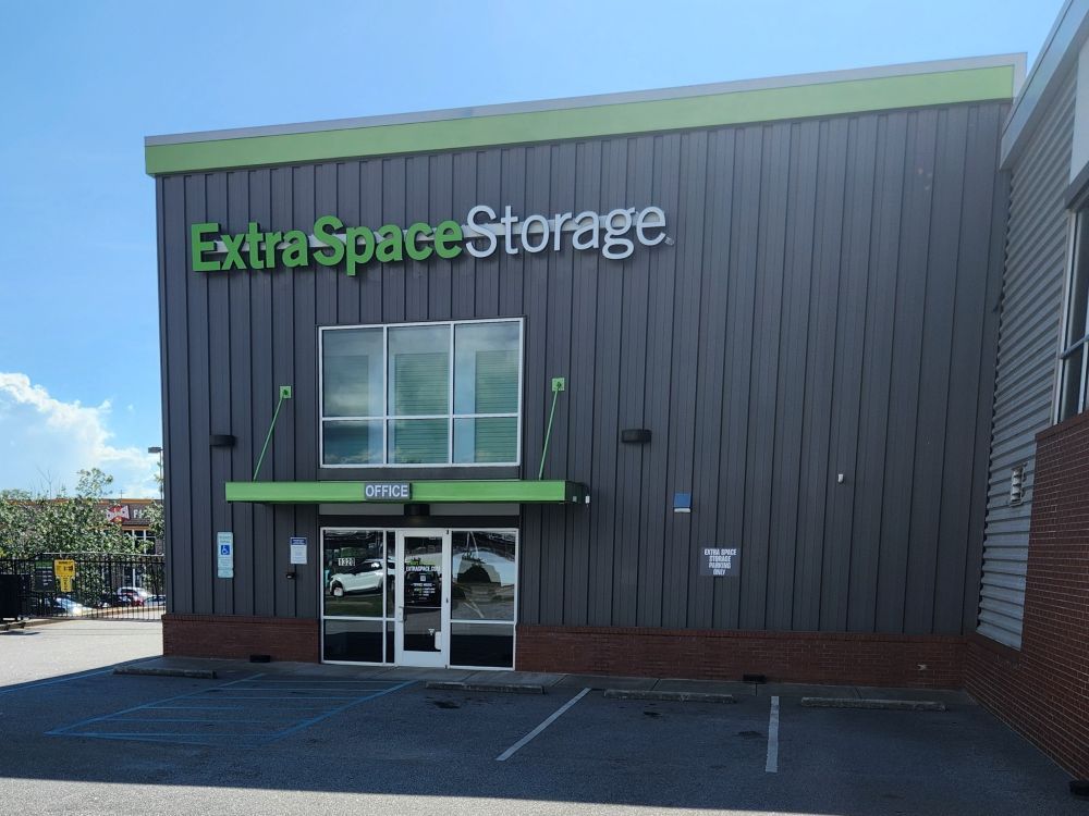 Extra Space Storage  1320 S Pleasantburg Dr in Greenville, SC