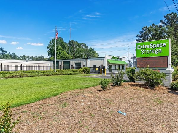 Extra Space Storage facility at 434 Orangeburg Rd - Summerville, SC