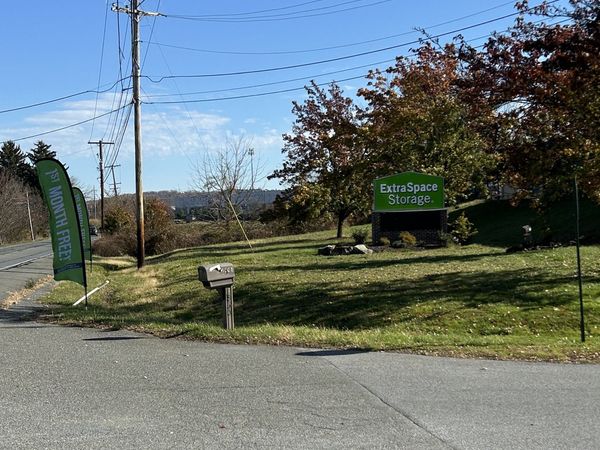 Extra Space Storage facility at 2830 Route 100 - Macungie, PA