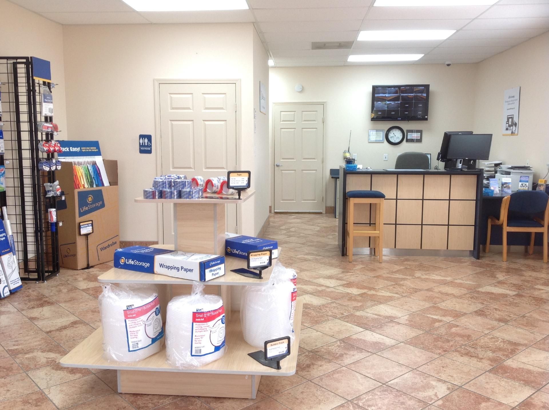 20×10 Self Storage Unit in Universal City, TX 2500 Pat Booker Rd Universal City, Texas 3