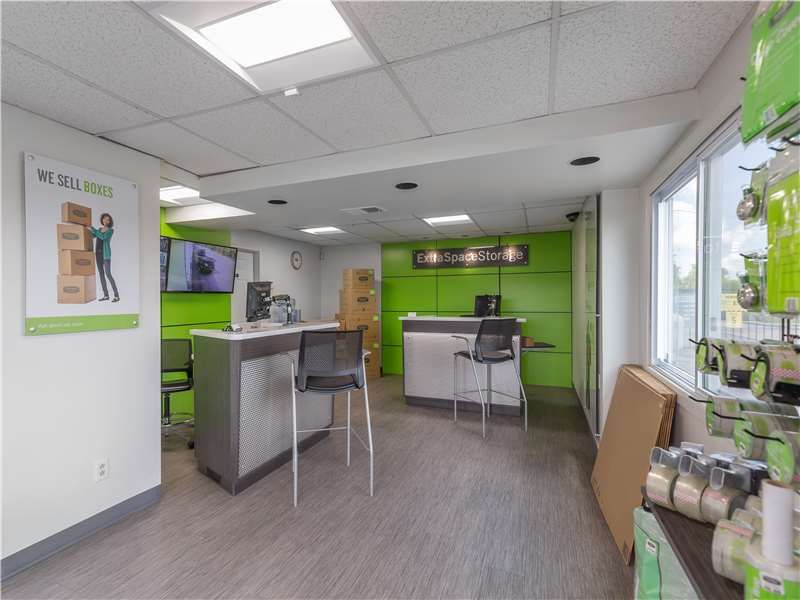 10×5 Self Storage Unit in Columbus, OH 2160 Innis Rd Columbus, Ohio 3