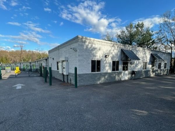 Extra Space Storage facility at 281 Indian Head Rd - Kings Park, NY