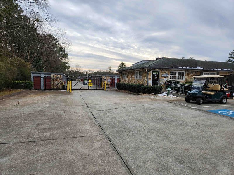 Storage Units in Decatur, GA at 5951 Covington Hwy | Extra Space Storage
