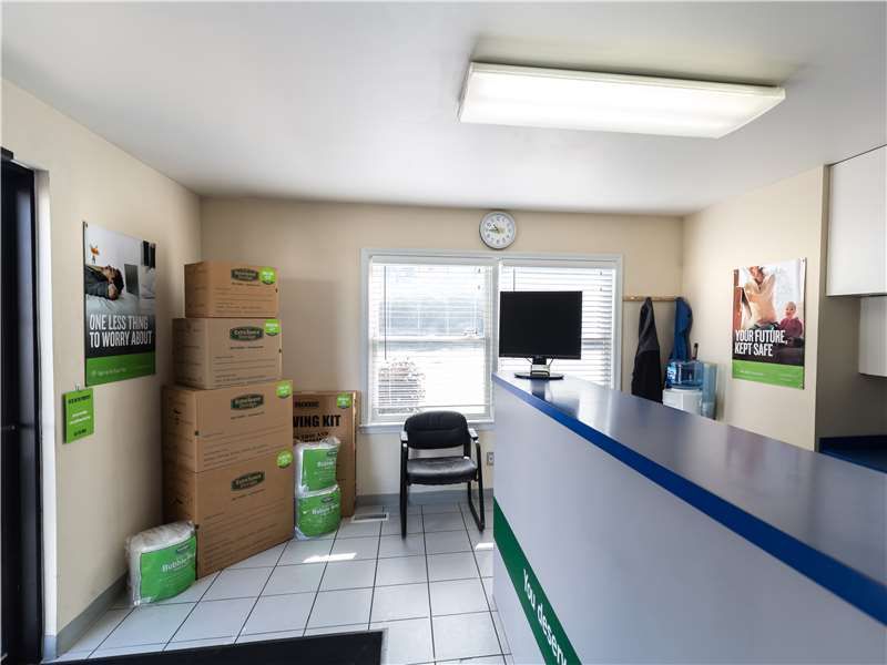 8×5 Self Storage Unit in Columbus, OH 2087 S Hamilton Rd Columbus, Ohio 3