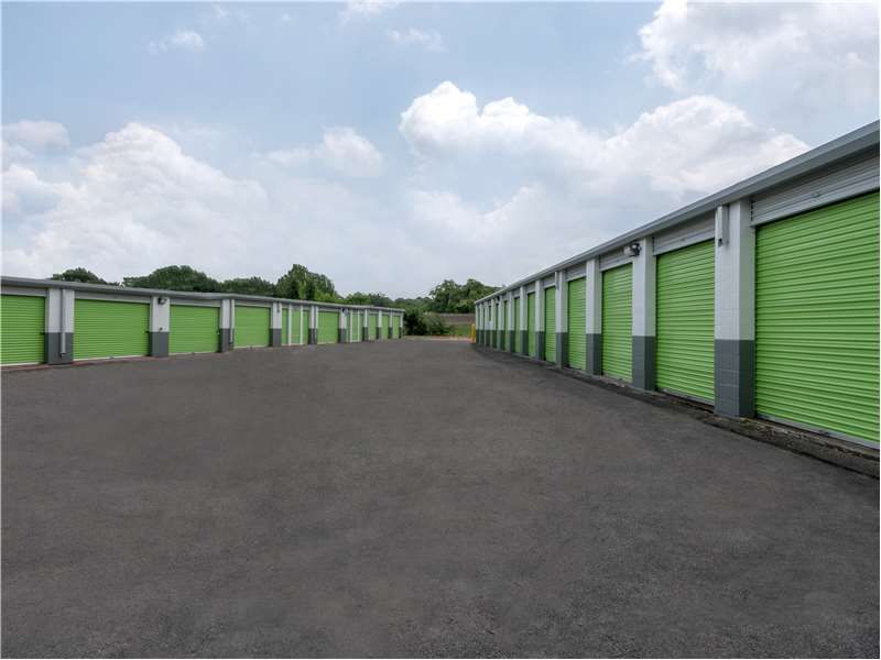 Extra Space Storage  12190 Inwood Rd in Dallas, TX