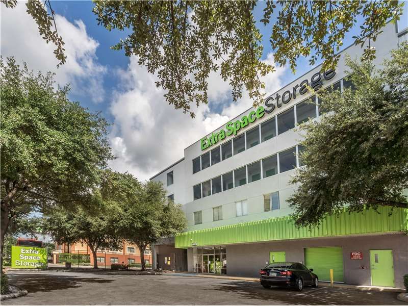 Extra Space Storage  2222 Southwest Fwy in Houston, TX