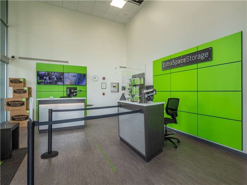 5×5 Self Storage Unit in Miami, FL 910 SW 68th Ave Miami, Florida 3