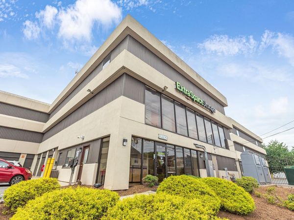Extra Space Storage facility at 125 Franklin St - Belleville, NJ