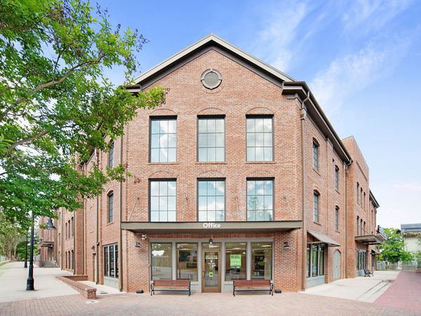 Extra Space Storage facility at 90 Oak St - Roswell, GA