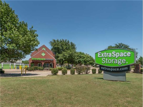 Extra Space Storage facility at 3 Prestige Cir - Allen, TX