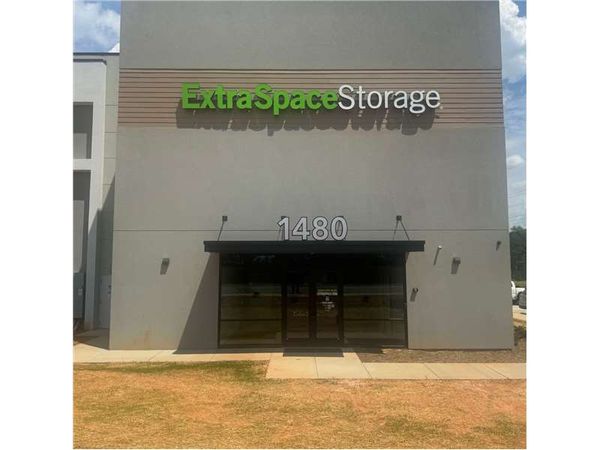 Extra Space Storage facility at 1480 Biscayne Dr - Concord, NC