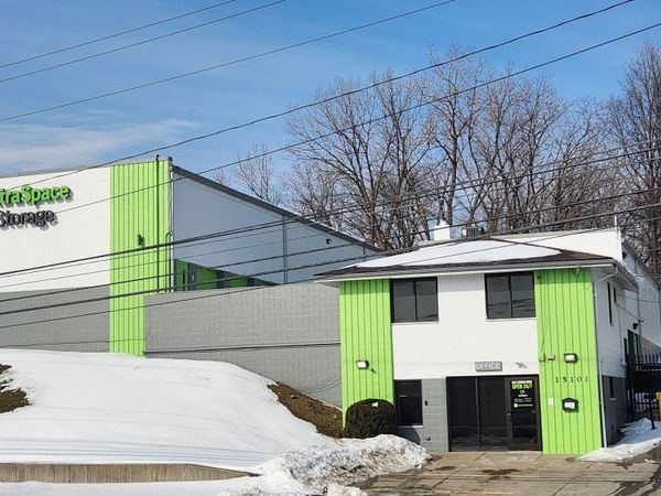 Extra Space Storage facility at 15101 McCracken Rd - Cleveland, OH