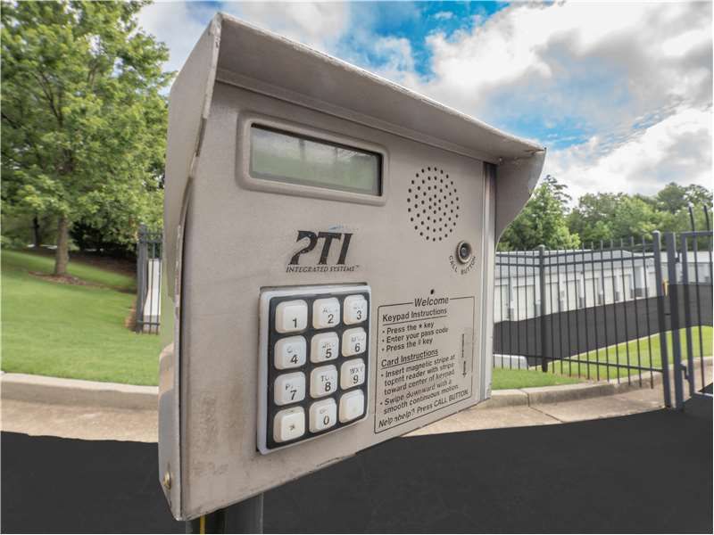 20×10 Garage in Johns Creek, GA 6260 Abbotts Bridge Rd Johns Creek, Georgia 2