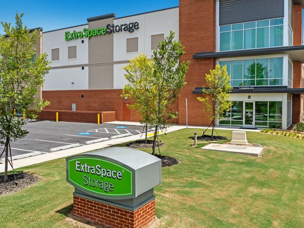Extra Space Storage facility at 469 Athens Hwy - Loganville, GA