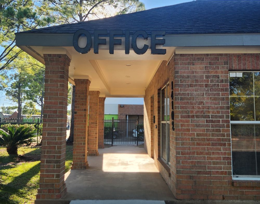 Extra Space Storage  14102 Bay Pointe Ct in Webster, TX