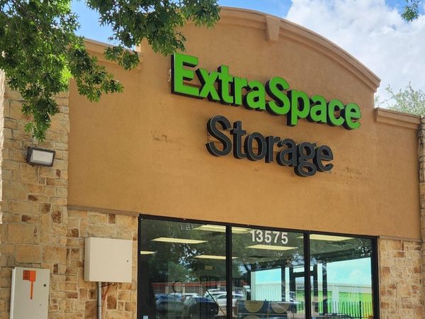 Extra Space Storage facility at 13575 Goldmark Dr - Dallas, TX