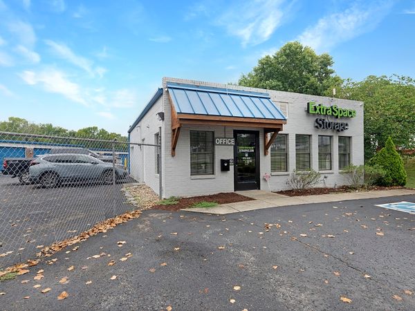 Extra Space Storage facility at 258 Mallory Station Rd - Franklin, TN