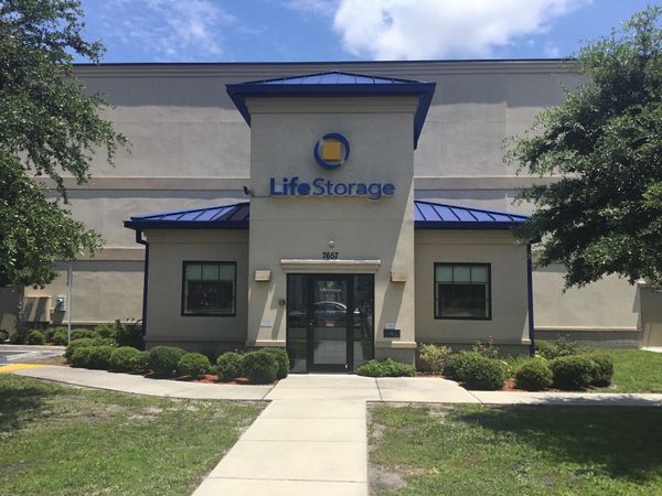 Life Storage facility on 7657 103rd St - Jacksonville, FL