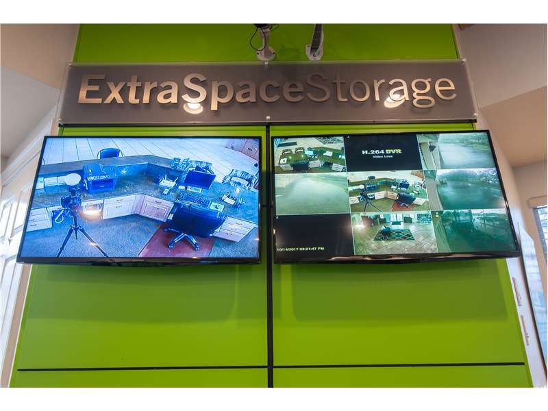 Extra Space Storage  10550 Goodlette-Frank Rd in Naples, FL