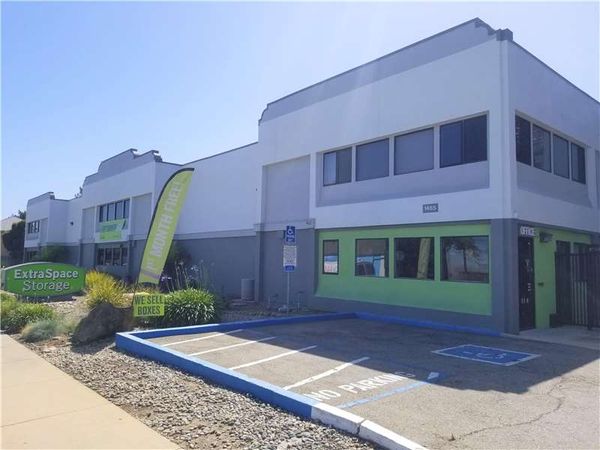 Extra Space Storage facility at 1465 38th Ave - Santa Cruz, CA