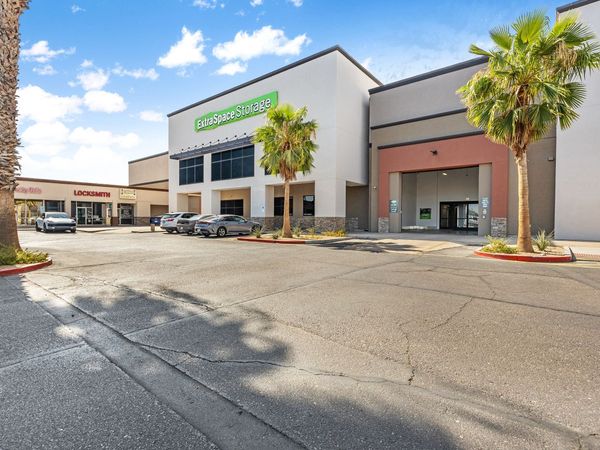 Extra Space Storage facility at 211 N Litchfield Rd - Goodyear, AZ