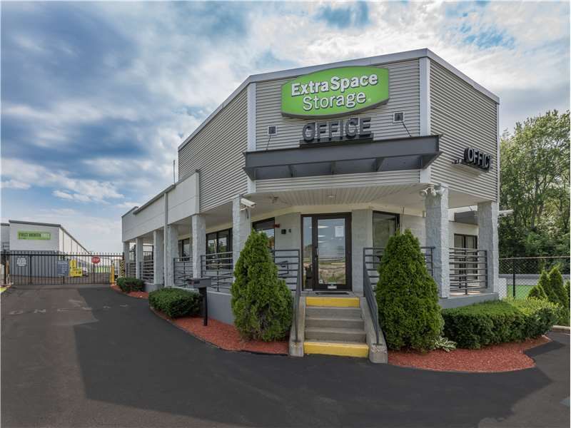 20×10 Self Storage Unit in Plainville, MA 90 Taunton St Plainville, Massachusetts