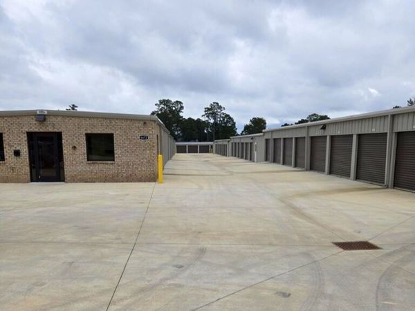 Extra Space Storage facility at 6672 Billings Rd - Columbus, GA