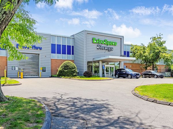 Extra Space Storage facility at 300 Stillwater Ave - Stamford, CT