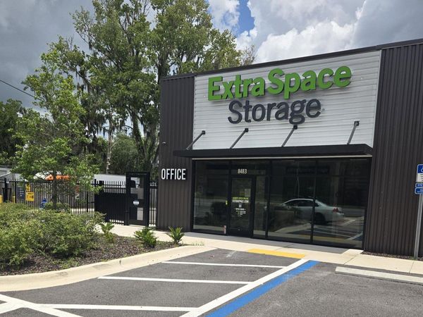Extra Space Storage facility at 8483 New Kings Rd - Jacksonville, FL