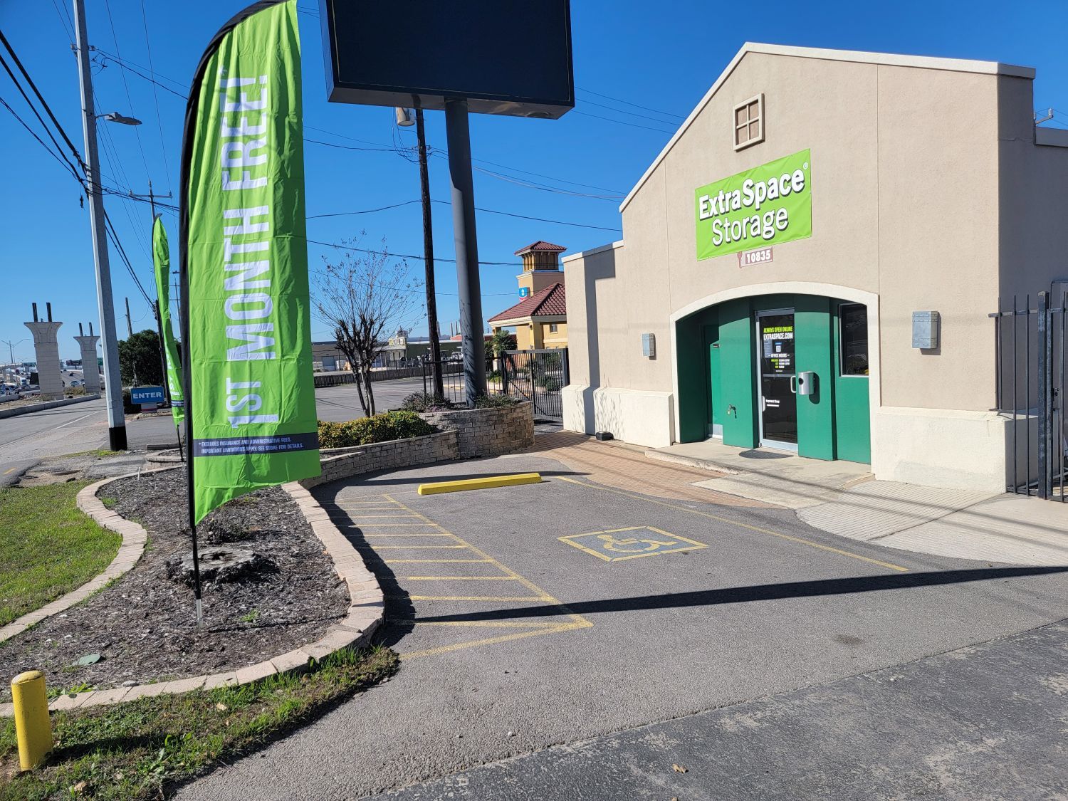 Extra Space Storage  10835 N Interstate 35 in San Antonio, TX