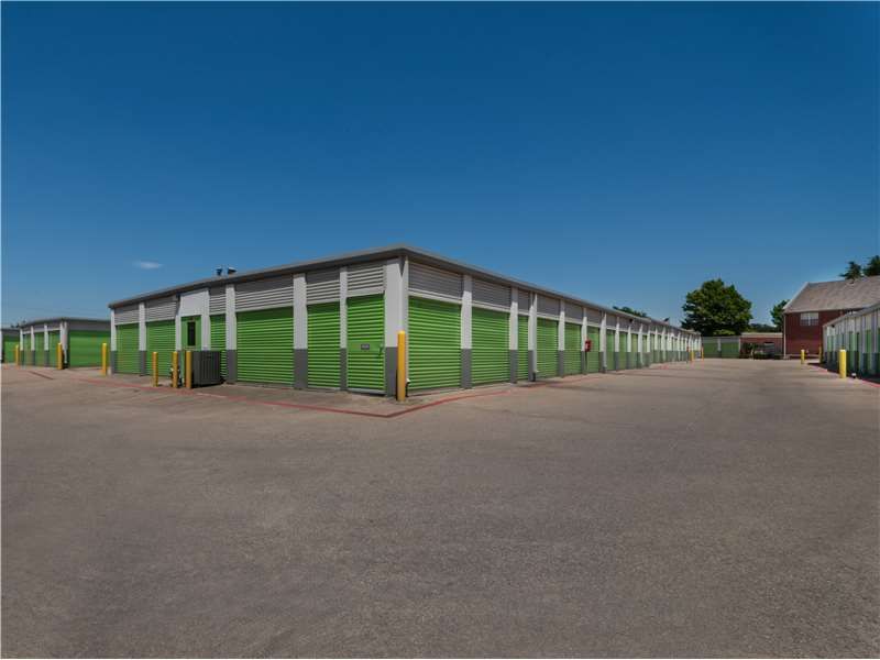 Extra Space Storage  3 Prestige Cir in Allen, TX