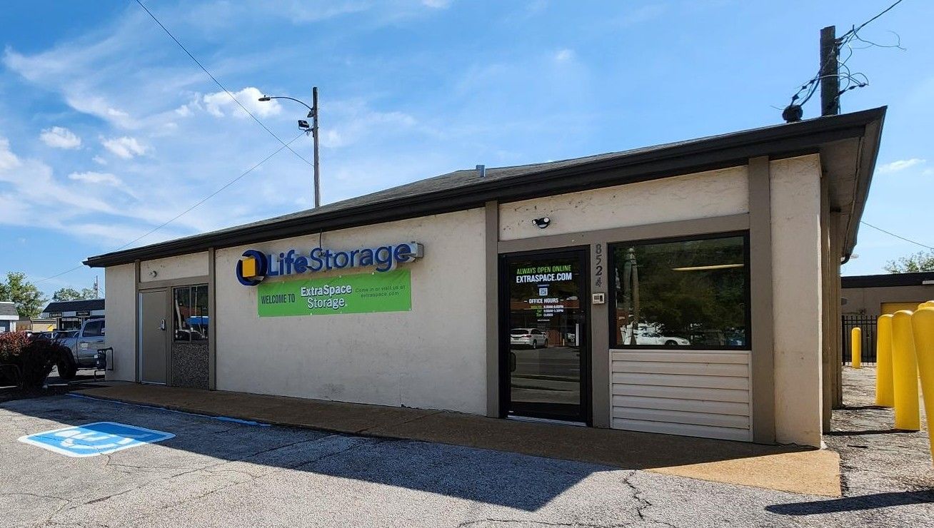 10×20 Parking Lot in Brentwood, MO