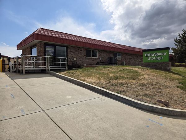 Extra Space Storage facility at 2050 W 6th Ave - Broomfield, CO