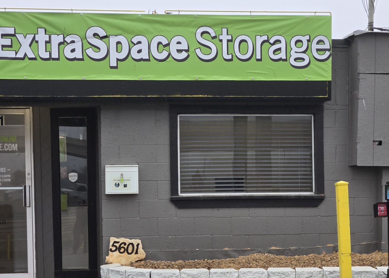 20×10 Self Storage Unit in San Antonio, TX 5601 NW Loop 410 San Antonio, Texas