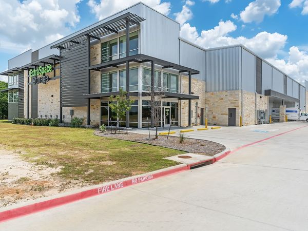 Extra Space Storage facility at 4600 E Interstate 20 Service Rd S - Willow Park, TX