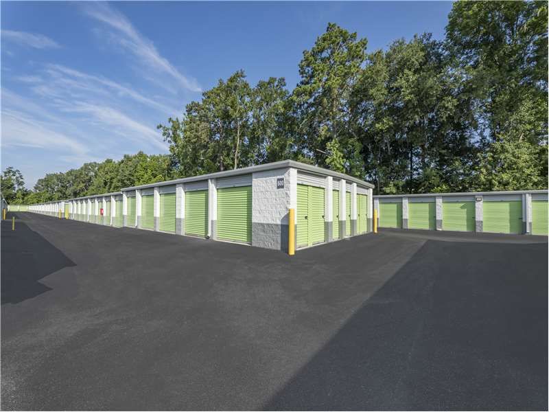 Extra Space Storage  1060 King George Blvd in Savannah, GA