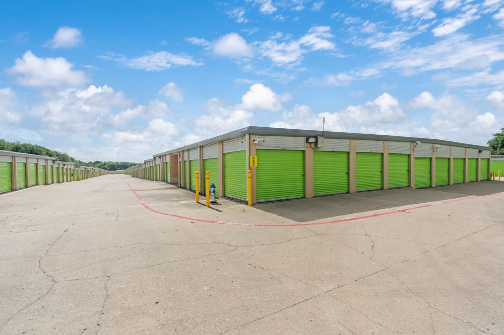 Extra Space Storage  550 N Custer Rd in McKinney, TX