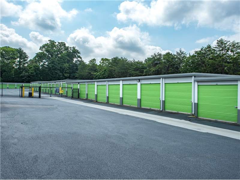 Extra Space Storage  2489 Cheshire Bridge Rd NE in Atlanta, GA