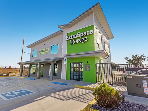 Extra Space Storage facility at 7115 S Desert Blvd - Canutillo, TX