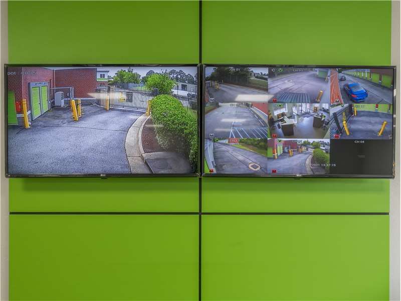 Extra Space Storage  25 Tyler Ave in Newport News, VA