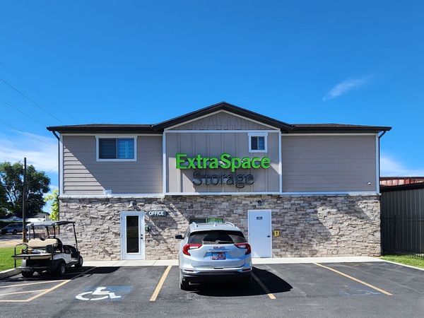 Extra Space Storage facility at 1506 Gibson Ave - Ogden, UT