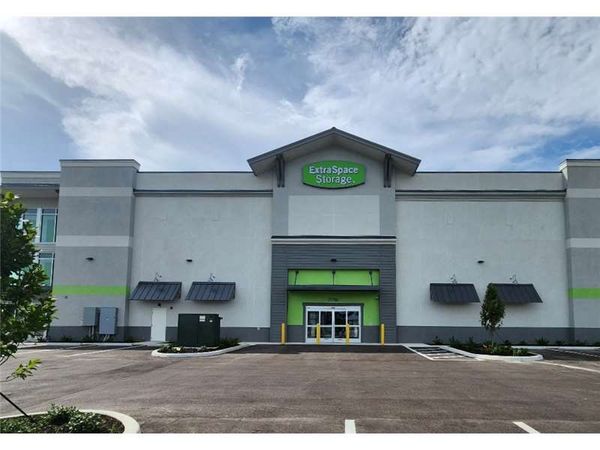 Extra Space Storage facility at 17780 San Carlos Blvd - Fort Myers, FL